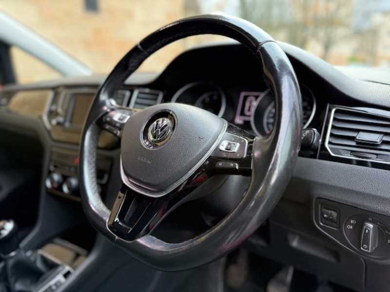 Used Volkswagen Golf SV 2017 for sale - 76454864: Photo 15