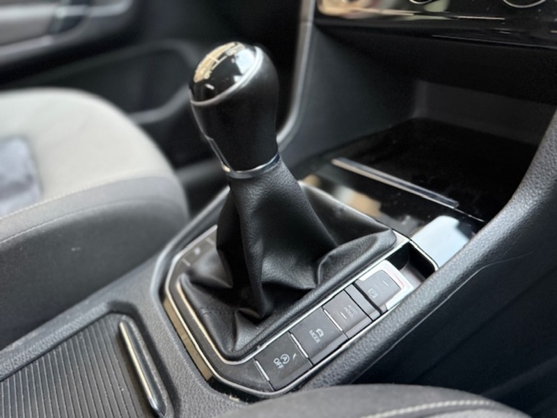 Used Volkswagen Golf SV 2017 for sale - 76454864: Photo 17