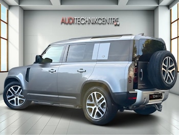 Used Land Rover Defender 110 2020 for sale - 75676234: Photo