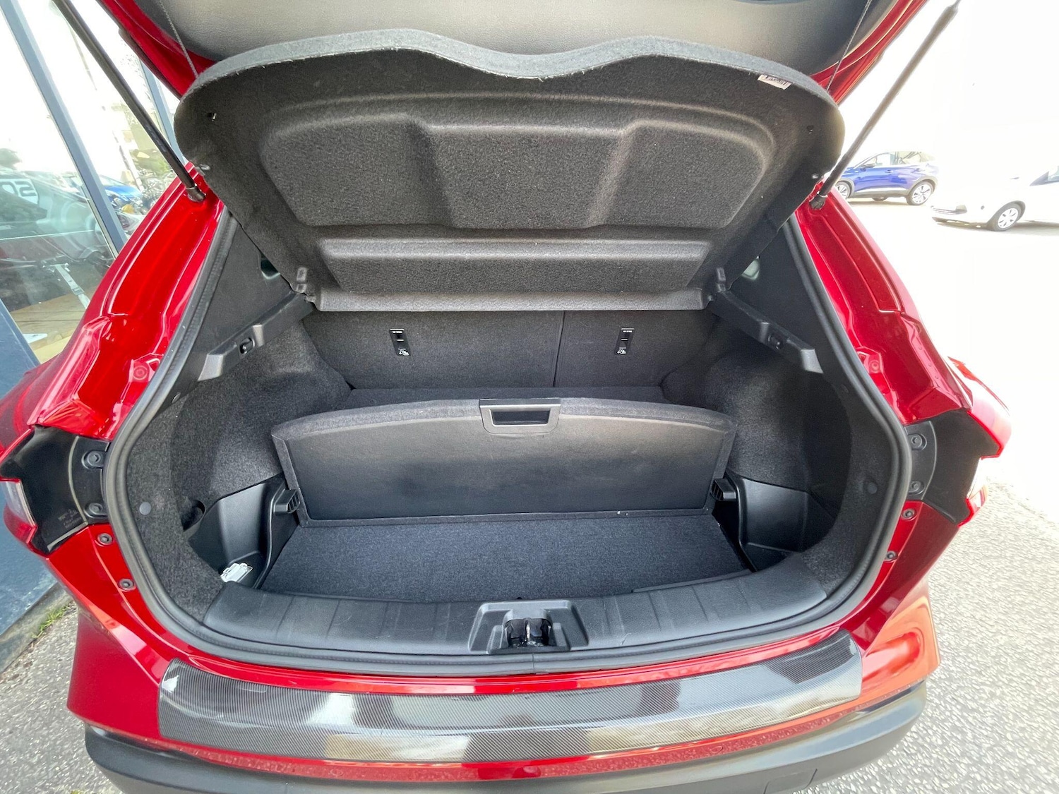 Used Nissan Qashqai 2018 for sale - 77939638: Photo 25