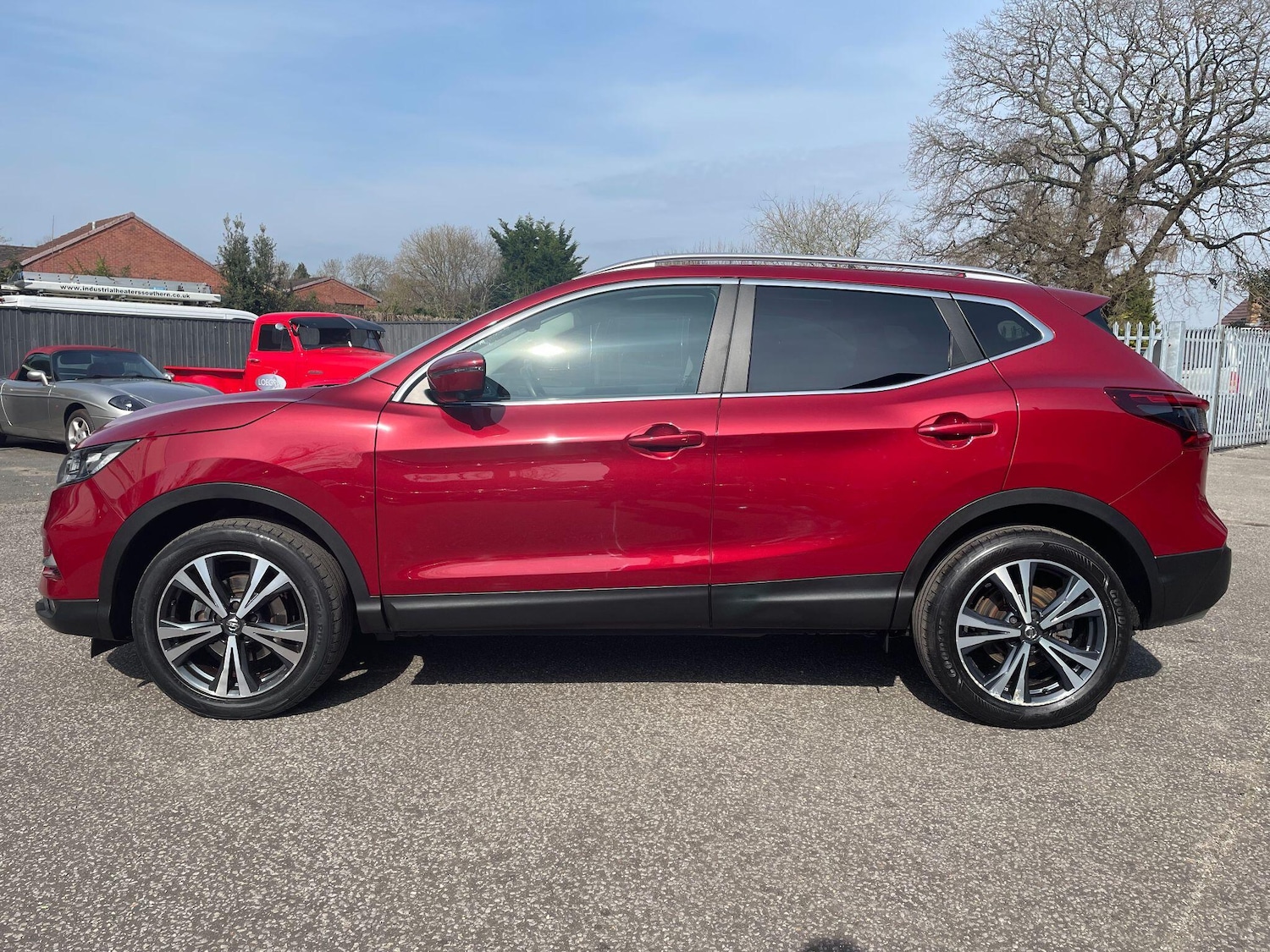 Used Nissan Qashqai 2018 for sale - 77939638: Photo 4