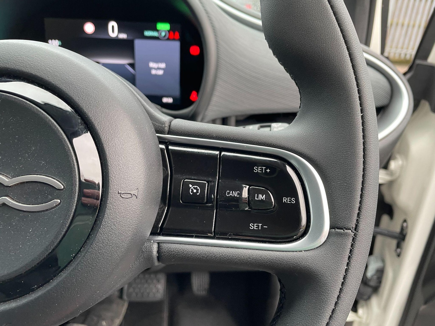 Used Fiat 500 2024 for sale - 77291085: Photo 17