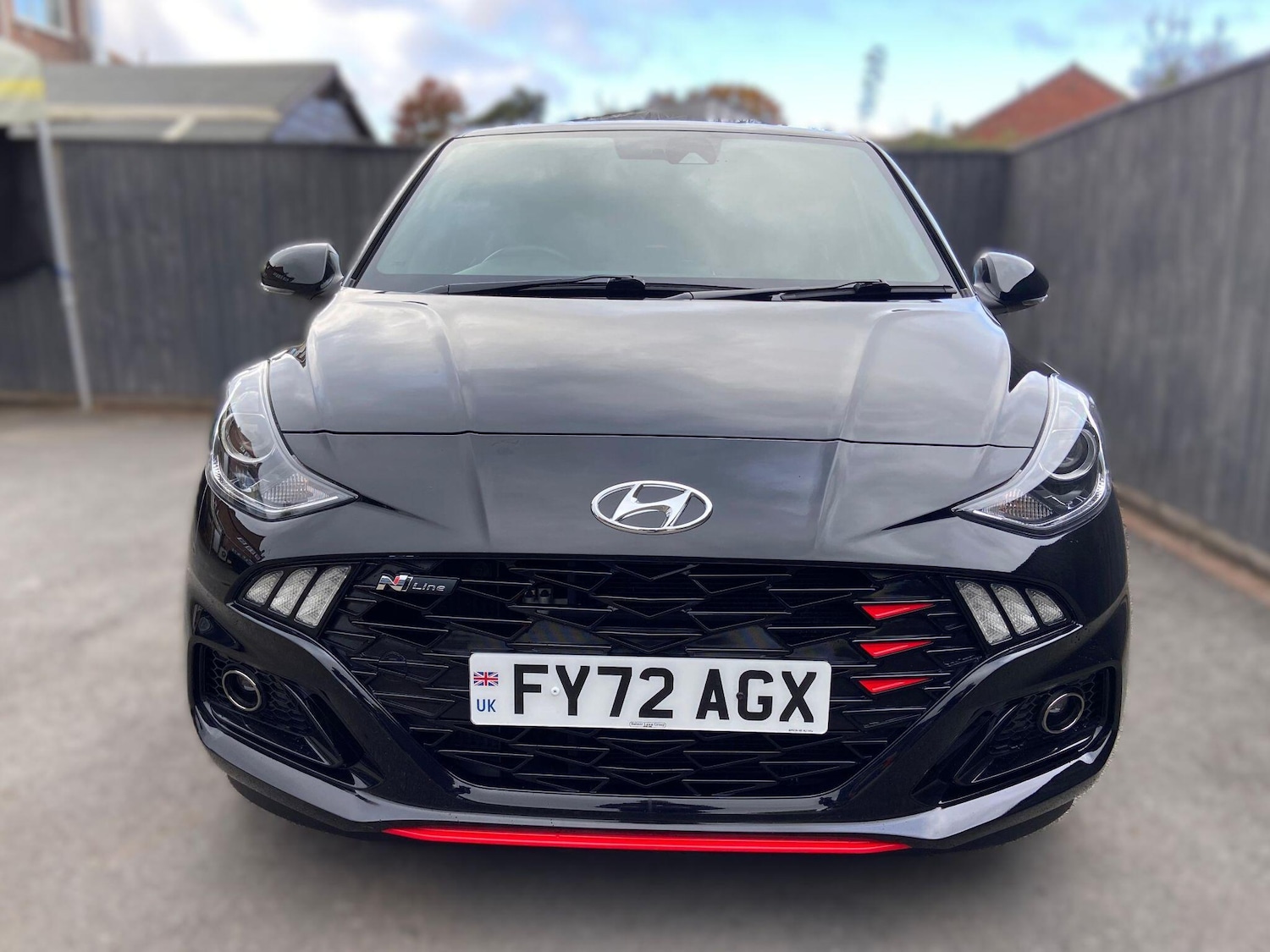 Used Hyundai i10 2023 for sale - 76990127: Photo 3