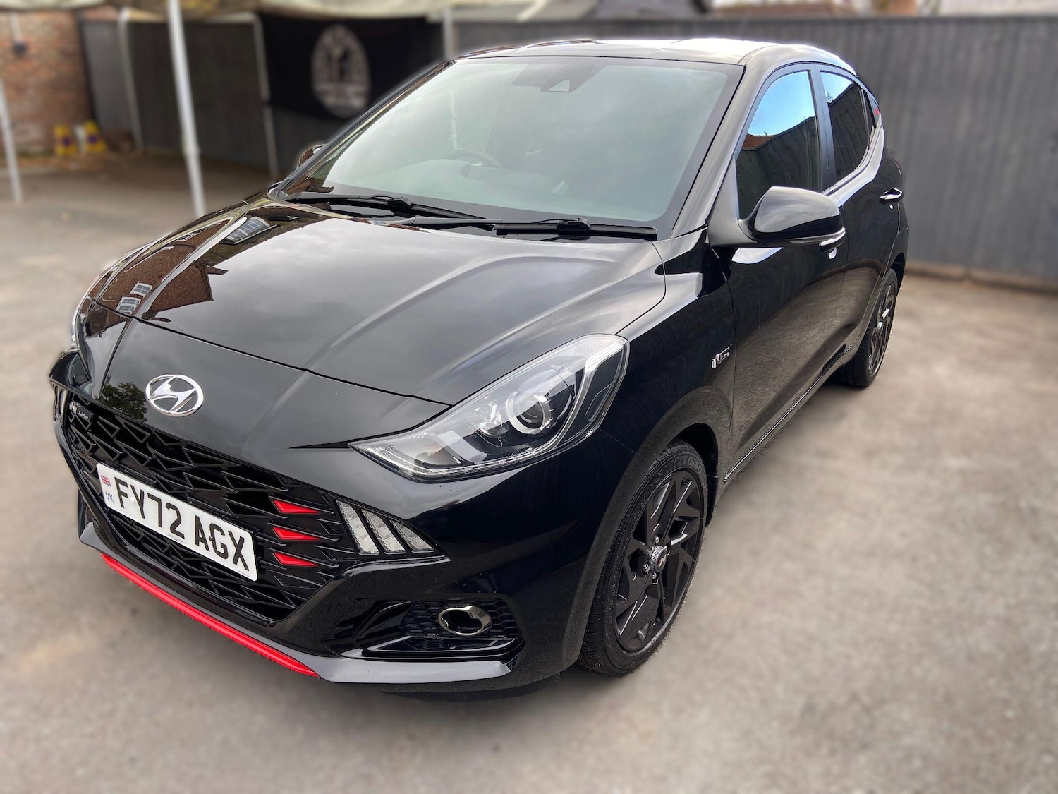 Used Hyundai i10 2023 for sale - 76990127: Photo 4