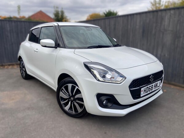 Used Suzuki Swift 2019 for sale - 76270647: Photo 1