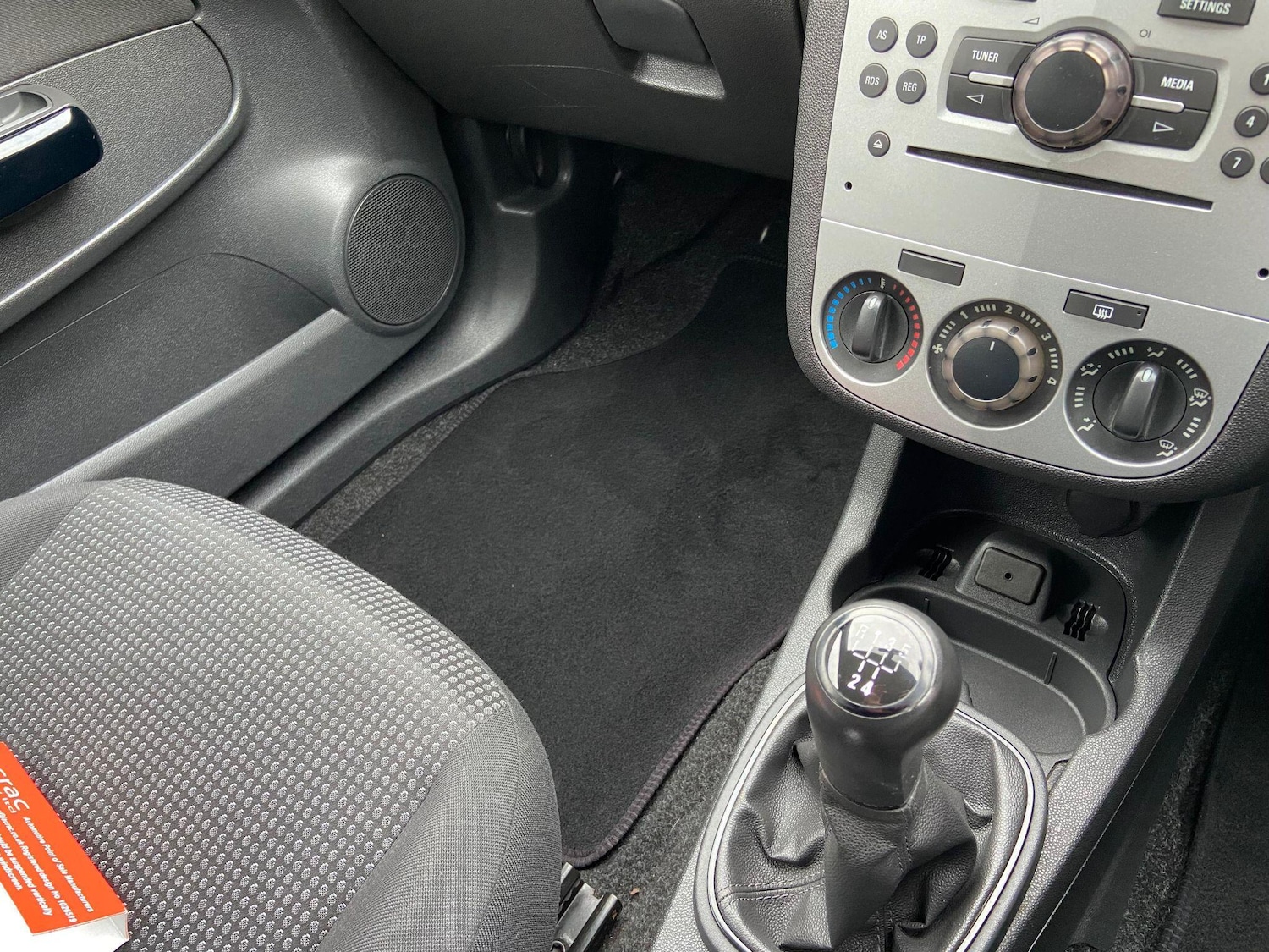 Used Vauxhall Corsa 2013 for sale - 75720373: Photo 6