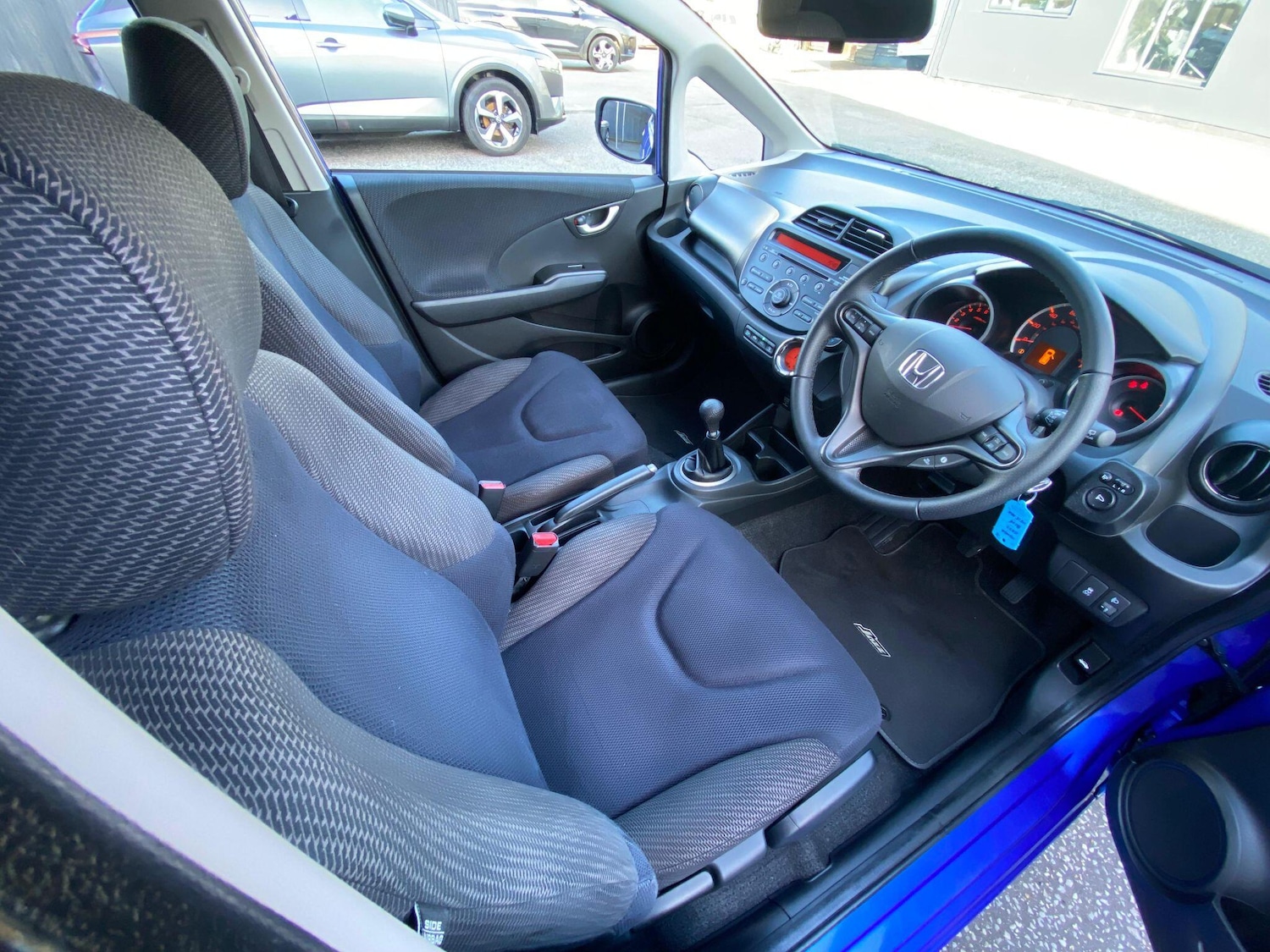 Used Honda Jazz 2015 for sale - 77838989: Photo 11