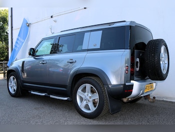 Used Land Rover Defender 2020 for sale - 79025858: Photo