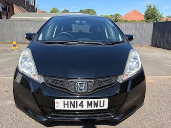 Used Honda Jazz 2014 for sale - 79107062: Photo