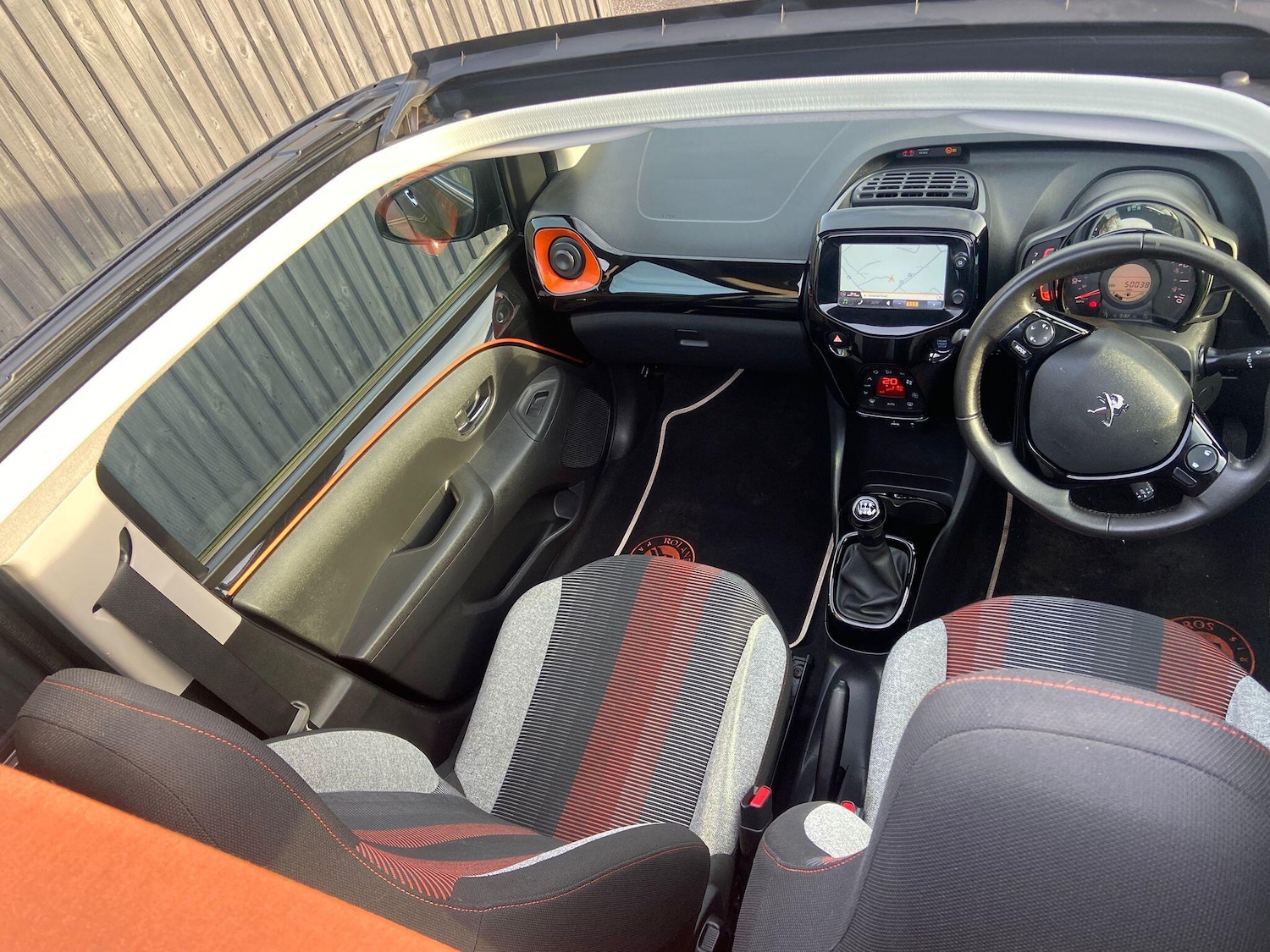 Used Peugeot 108 2017 for sale - 76865209: Photo 10