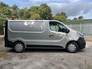 Used Vauxhall Vivaro 2016 for sale - 75497351: Photo