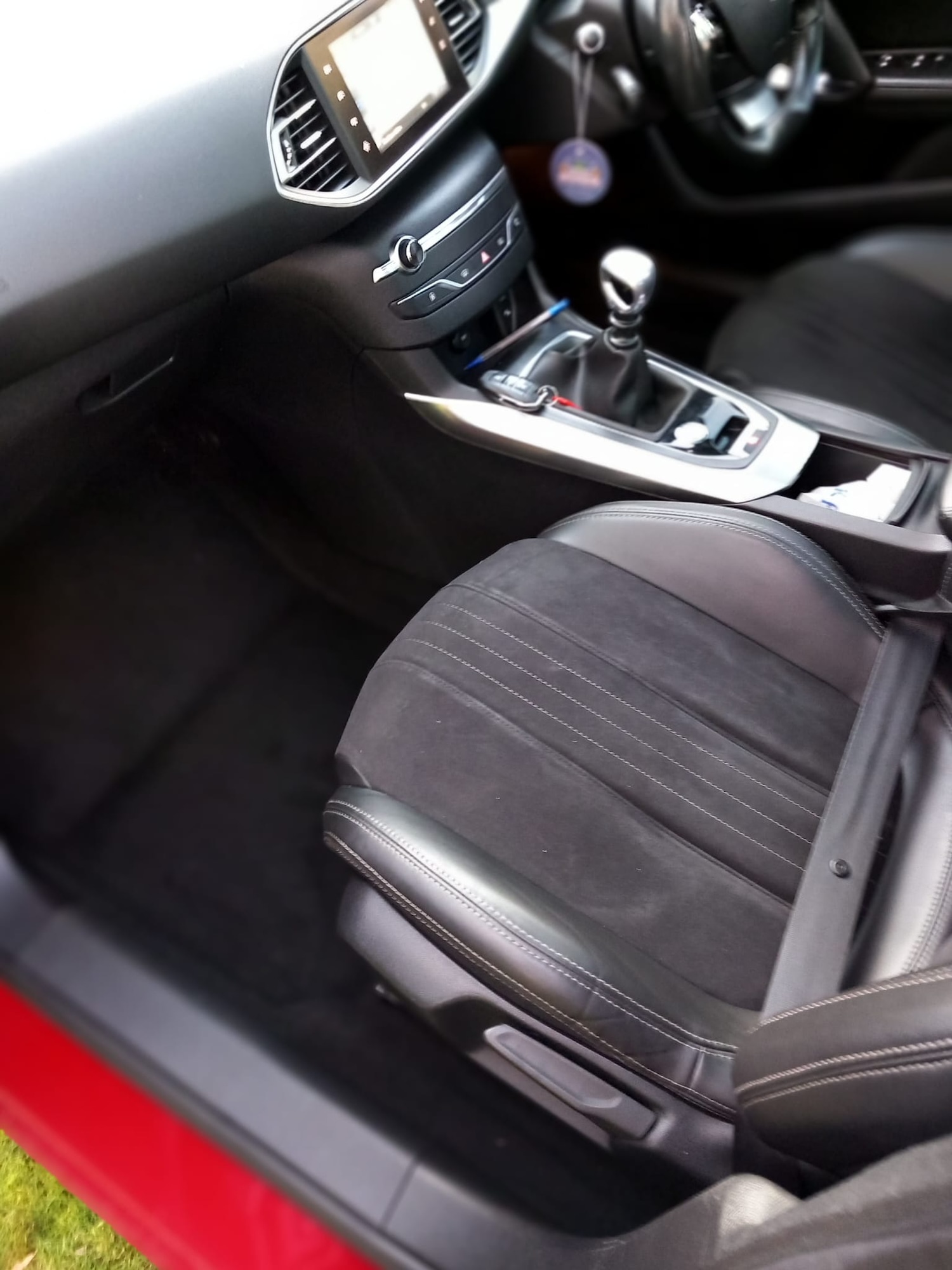 Used Peugeot 308 2014 for sale - 77071138: Photo 14