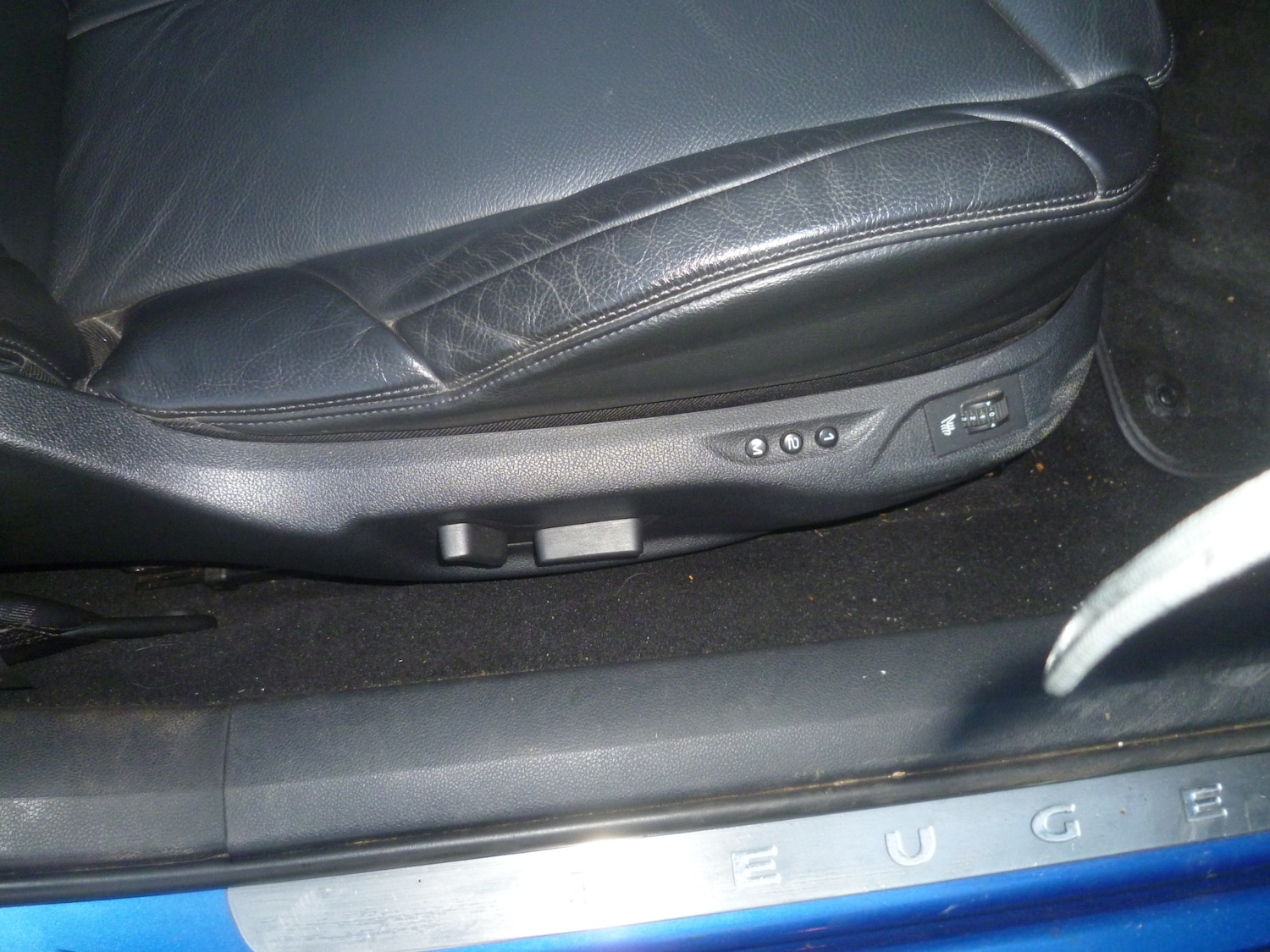 Used Peugeot 308 2009 for sale - 76452378: Photo 8