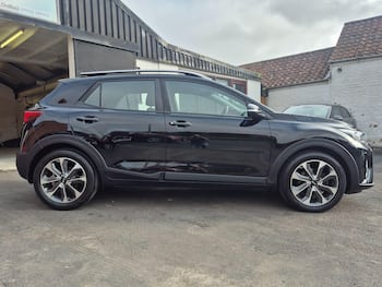 Used Kia Stonic 2018 for sale - 79807489: Photo