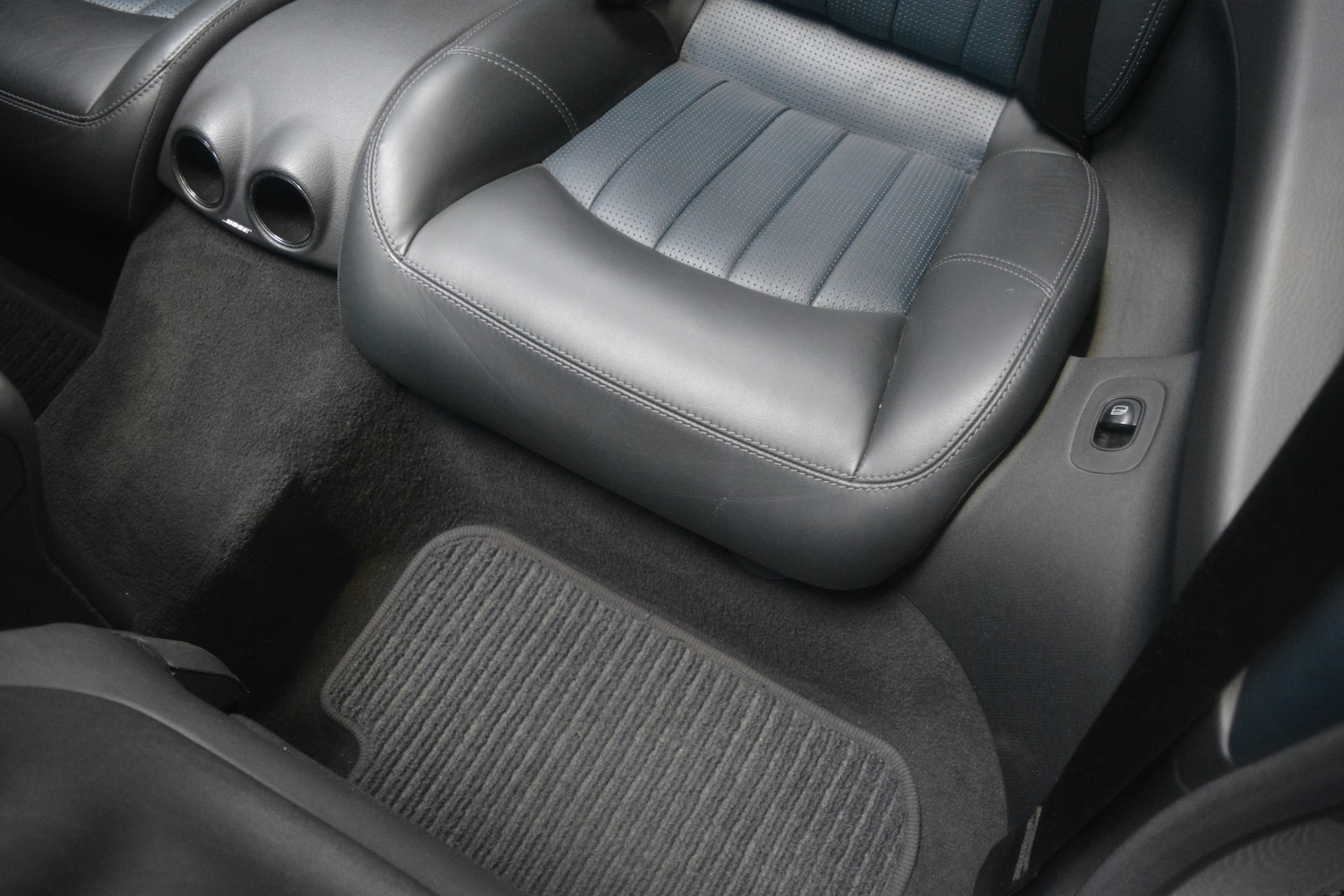 Used Mercedes-Benz CLK 2003 for sale - 77363289: Photo 32