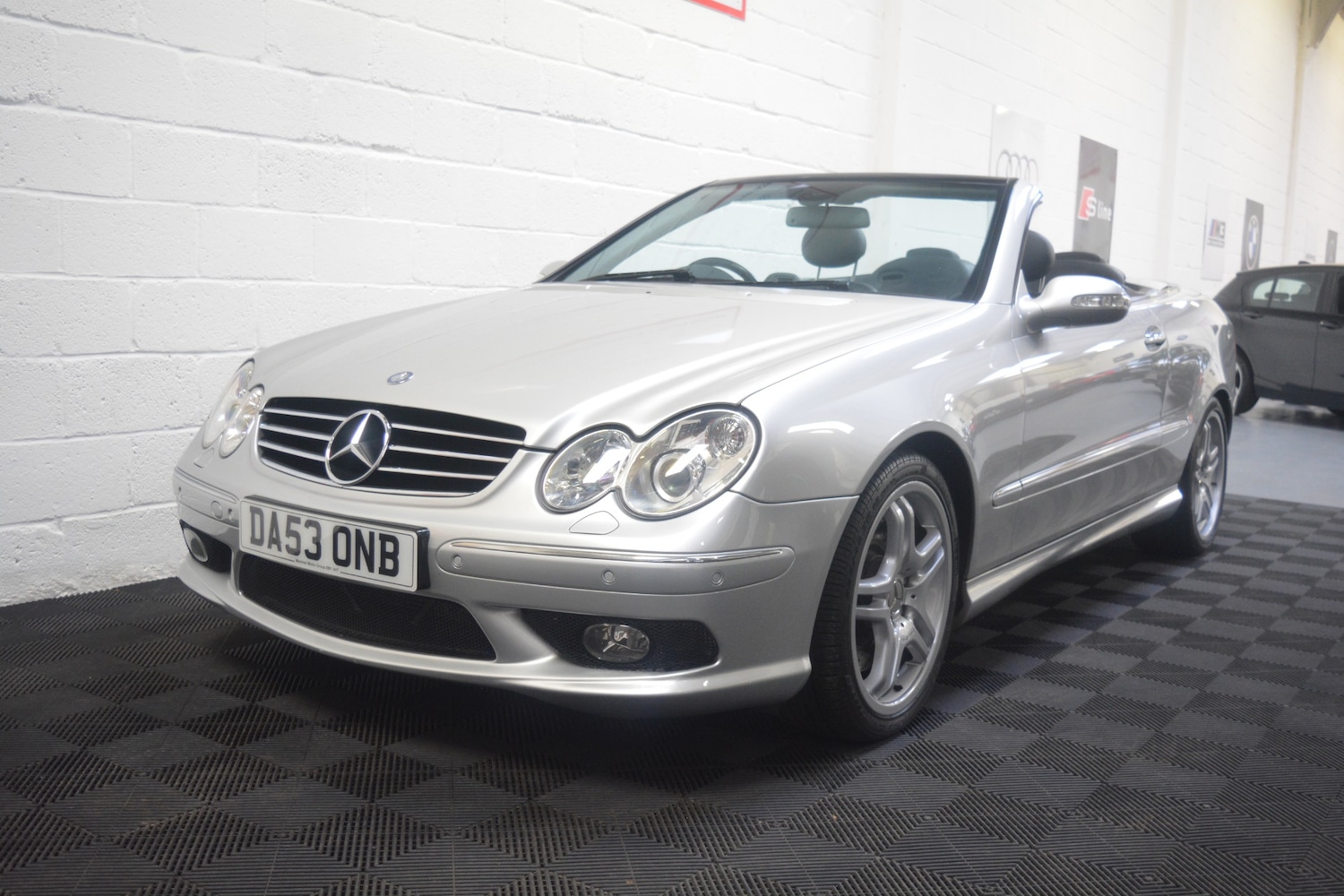 Used Mercedes-Benz CLK 2003 for sale - 77363289: Photo 6