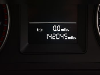 Used Volkswagen Scirocco 2010 for sale - 77149681: Photo