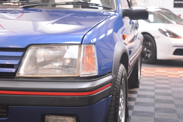 Used Peugeot 205 1991 for sale - 75355129: Photo 19