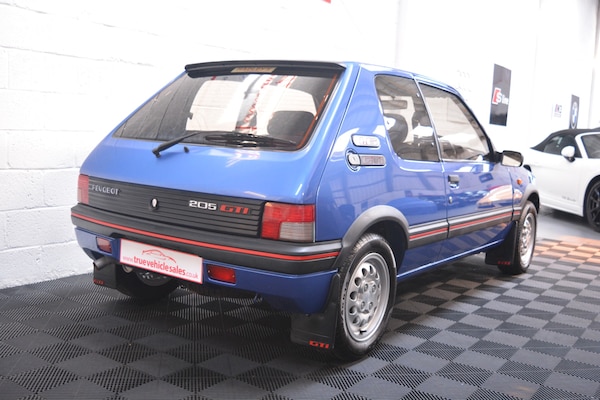 Used Peugeot 205 1991 for sale - 75355129: Photo 36