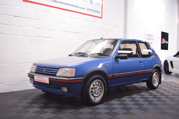 Used Peugeot 205 1991 for sale - 75355129: Photo 8