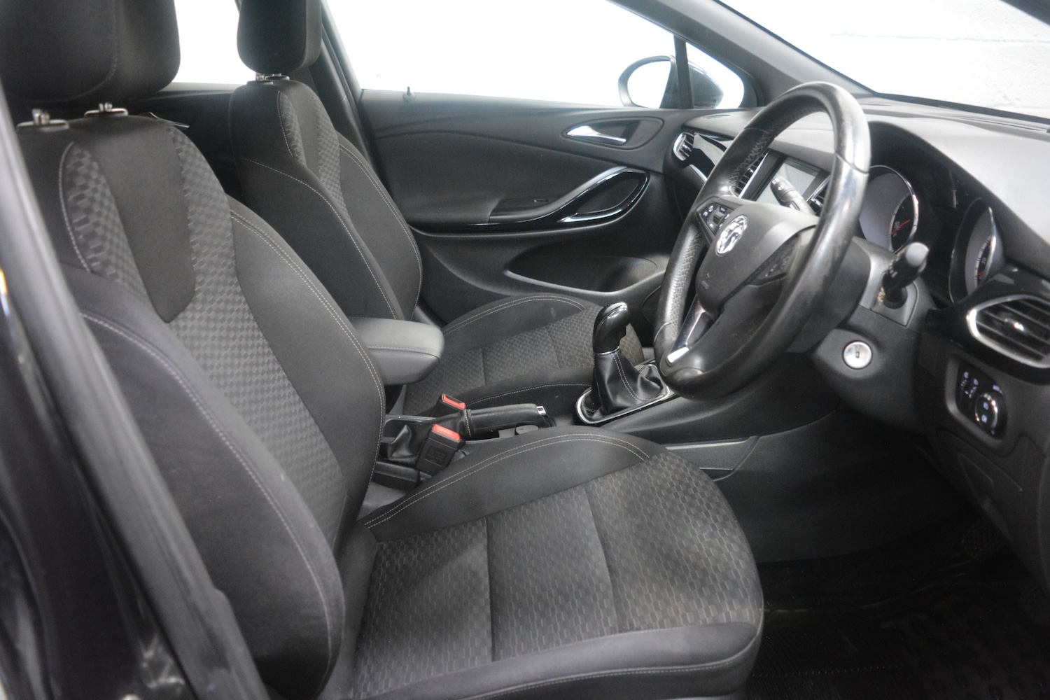 Used Vauxhall Astra 2016 for sale - 77271107: Photo 12