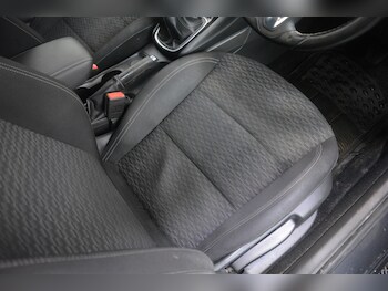 Used Vauxhall Astra 2016 for sale - 77271107: Photo