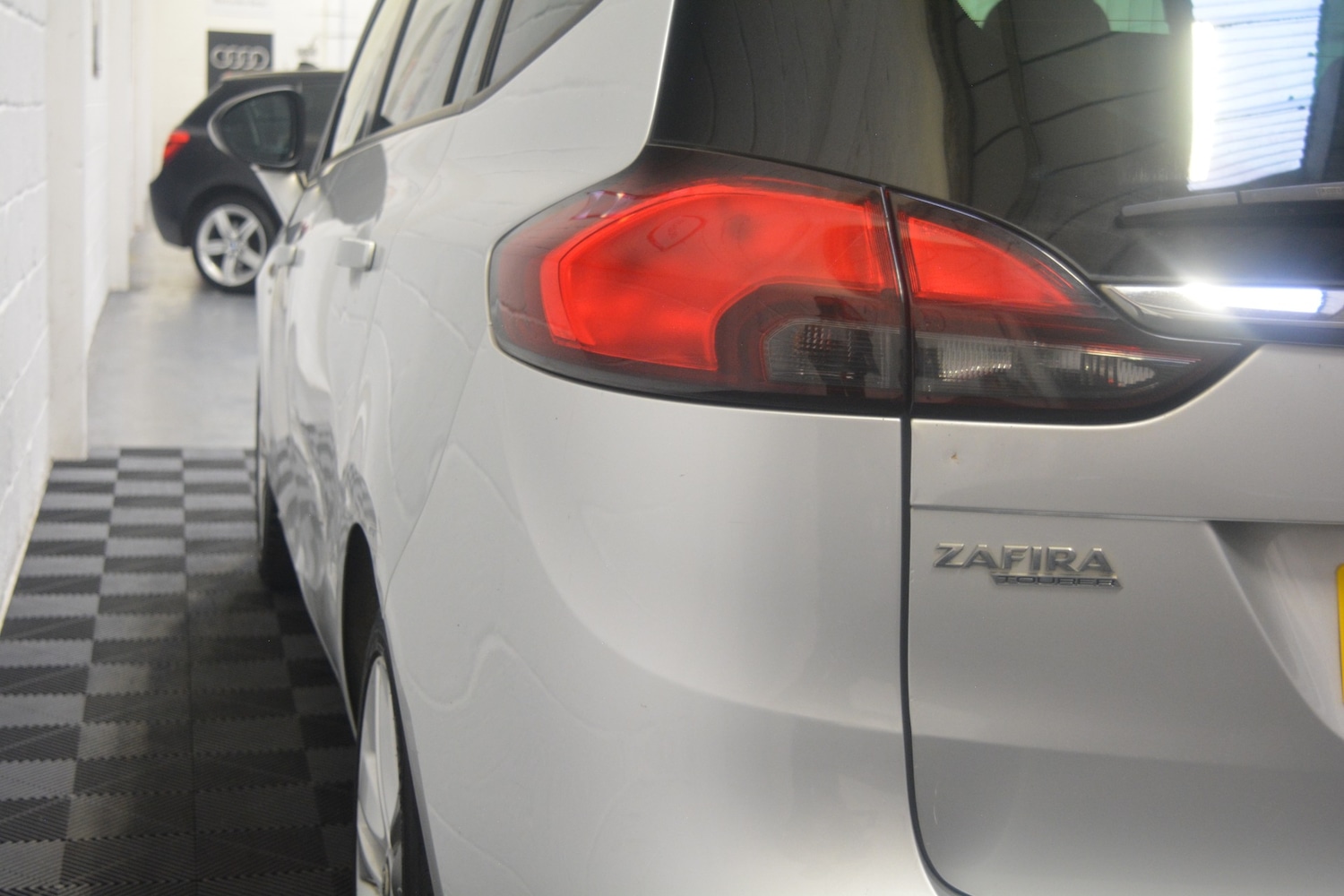 Used Vauxhall Zafira 2016 for sale - 77271080: Photo 26