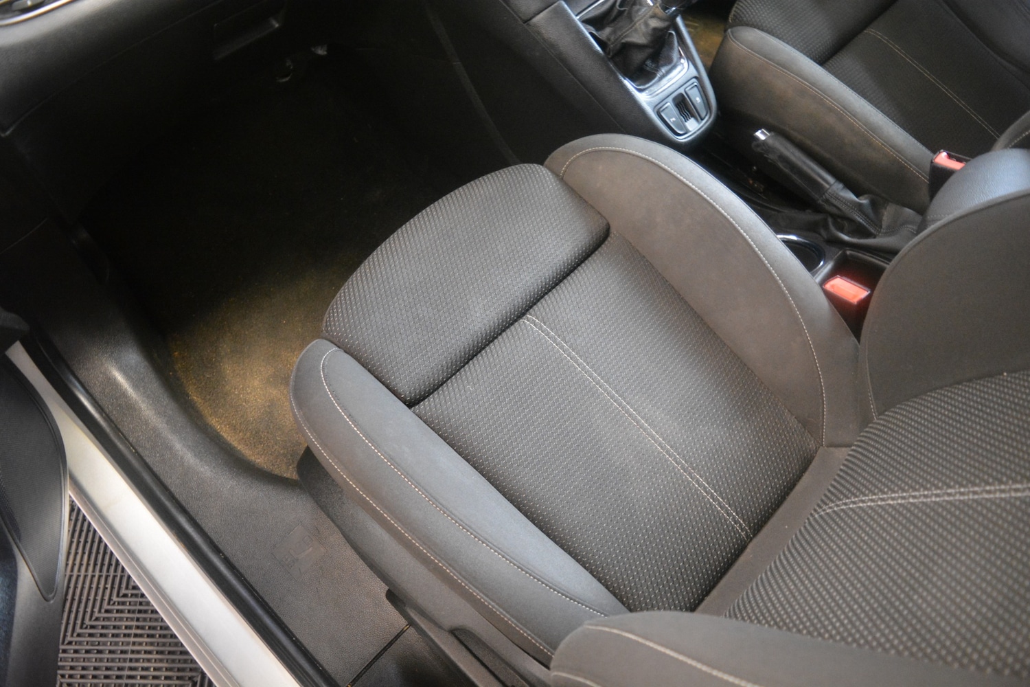 Used Vauxhall Zafira 2016 for sale - 77271080: Photo 8