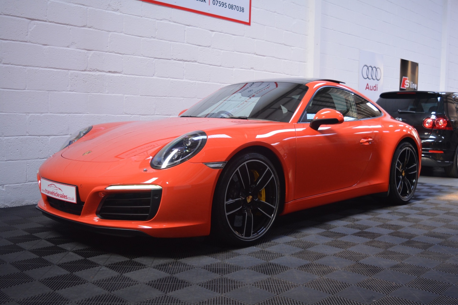 Used Porsche 911 2016 for sale - 75724111: Photo 10