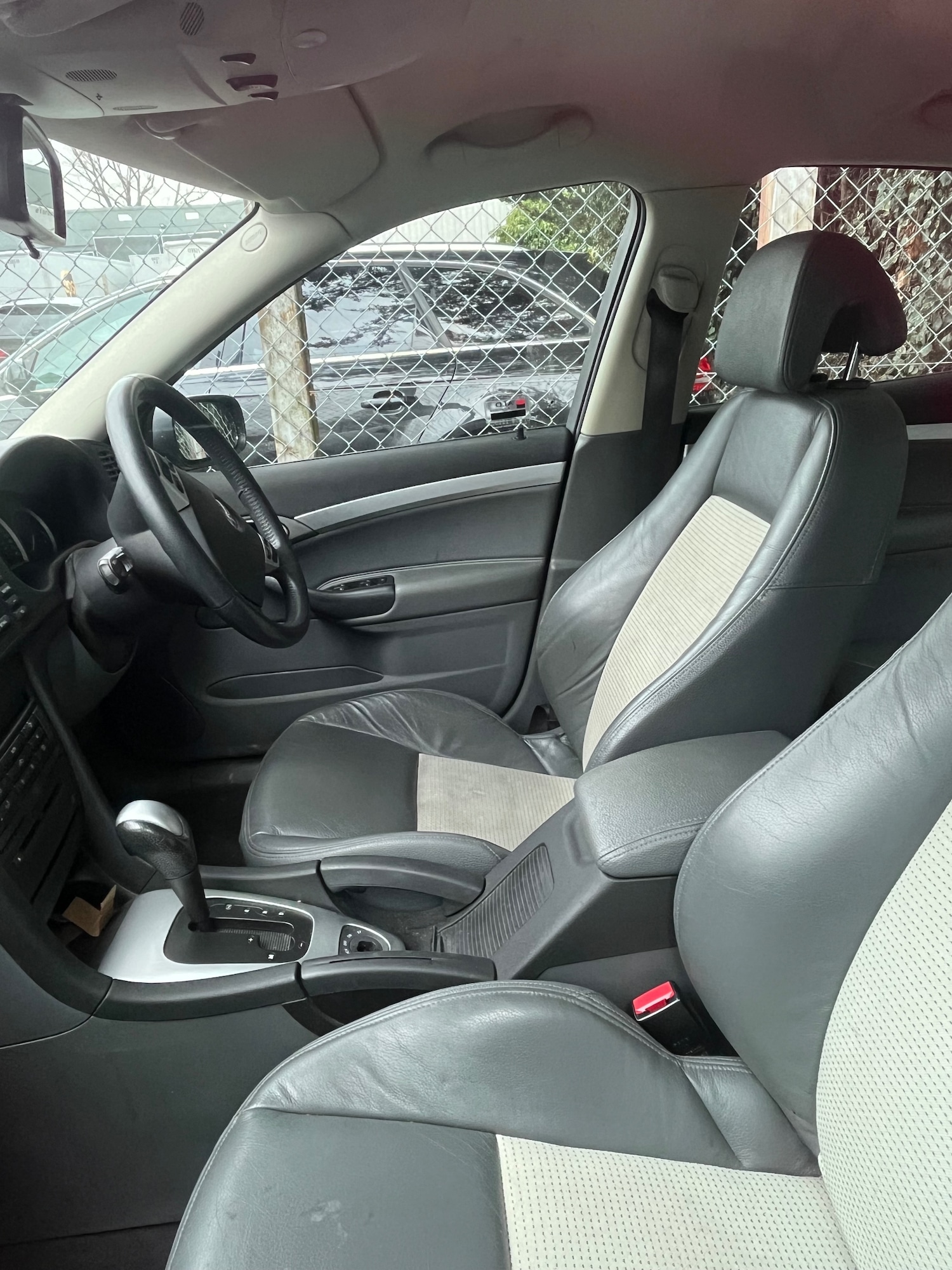 Used Saab 9-3 2004 for sale - 77365588: Photo 4