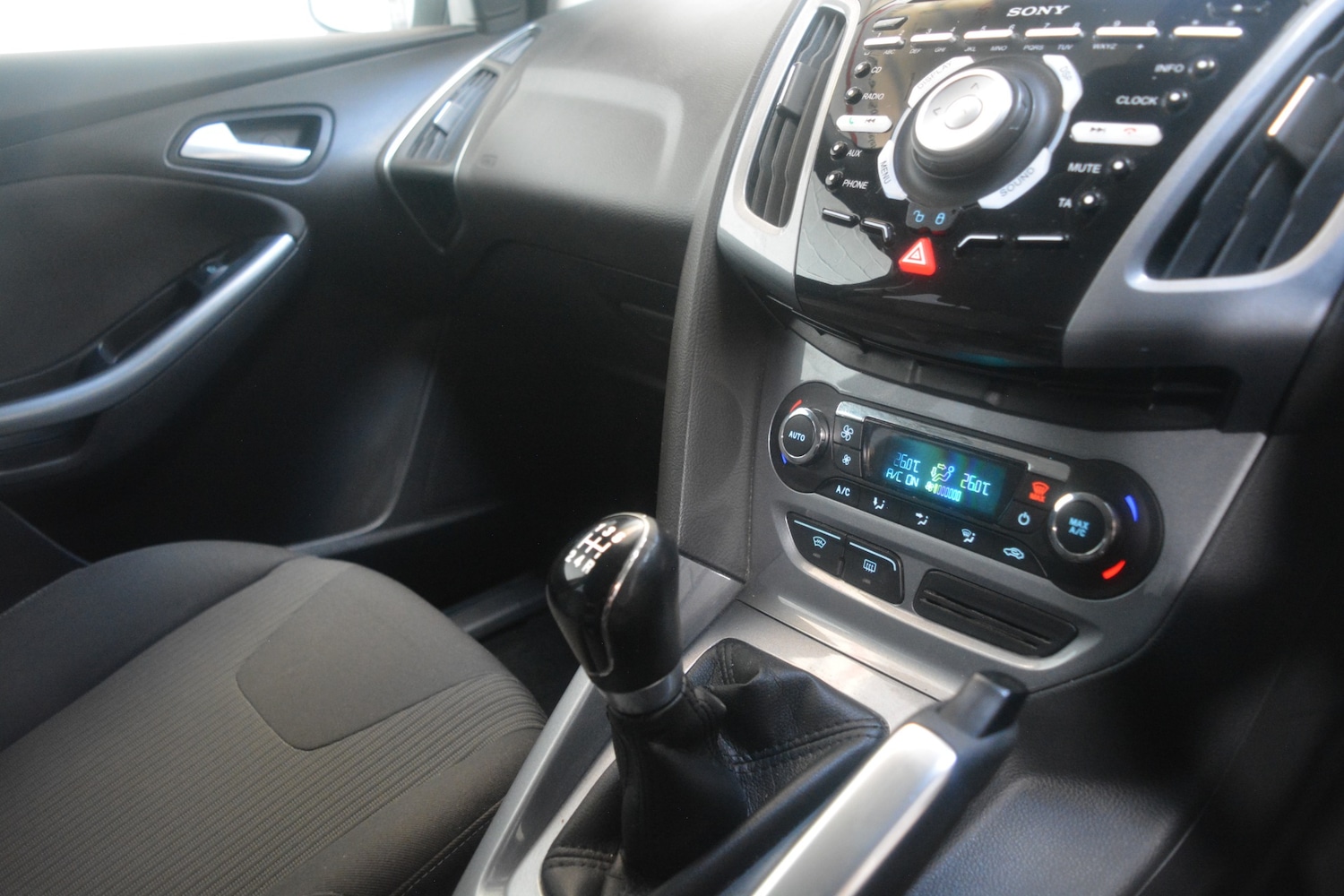 Used Ford Focus 2011 for sale - 77577940: Photo 17