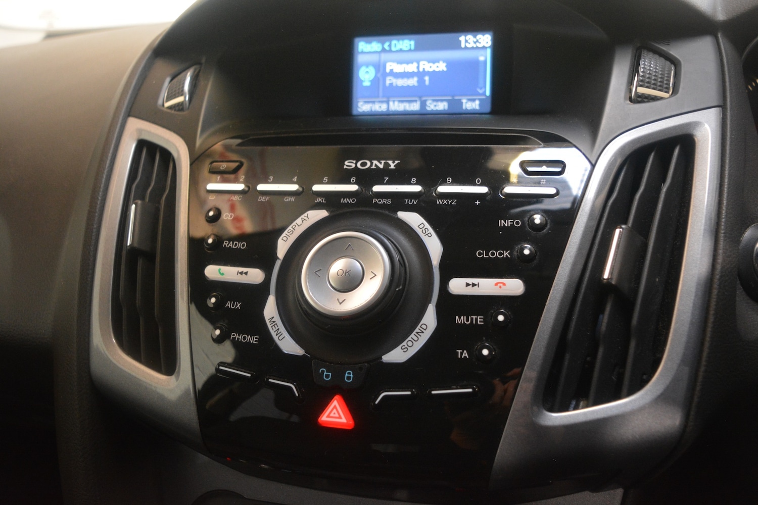 Used Ford Focus 2011 for sale - 77577940: Photo 18