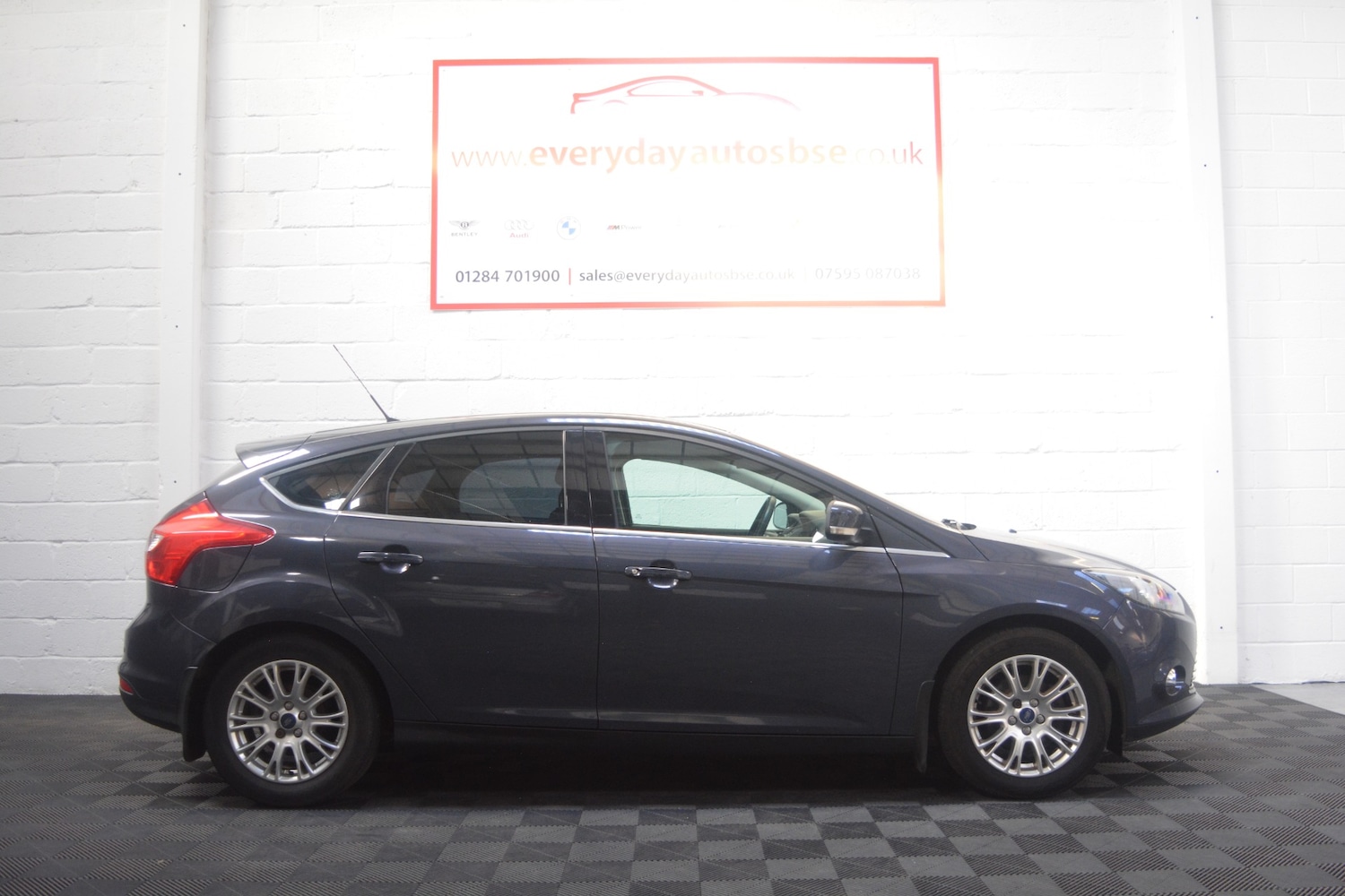 Used Ford Focus 2011 for sale - 77577940: Photo 22
