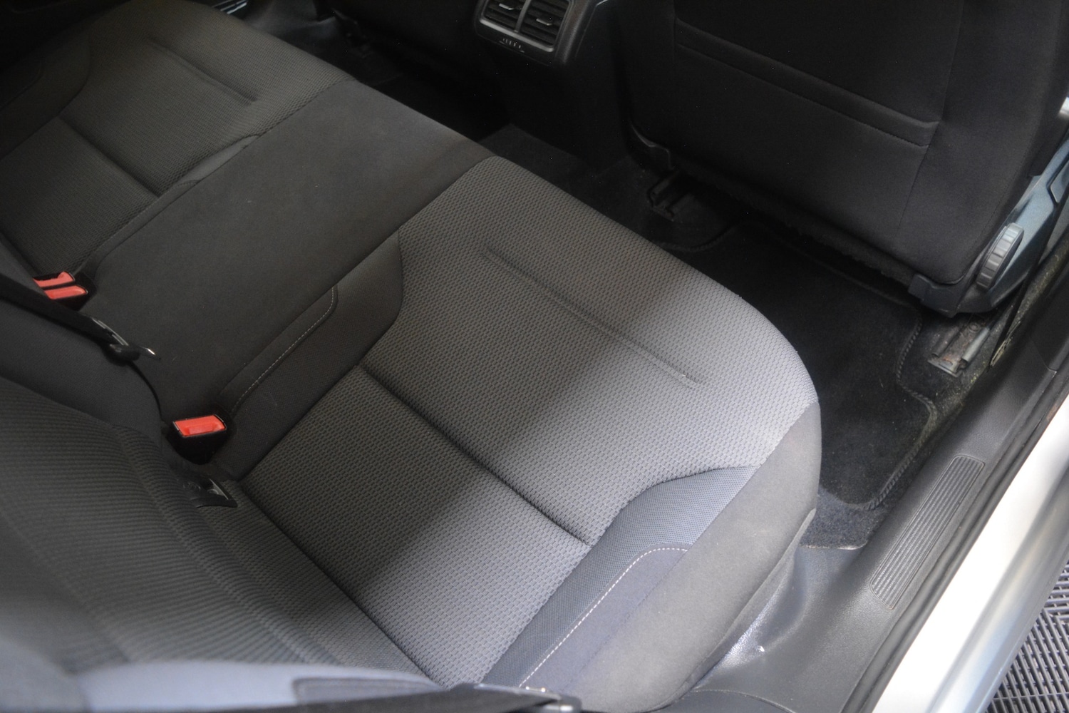 Used Volkswagen Golf 2014 for sale - 77577933: Photo 24