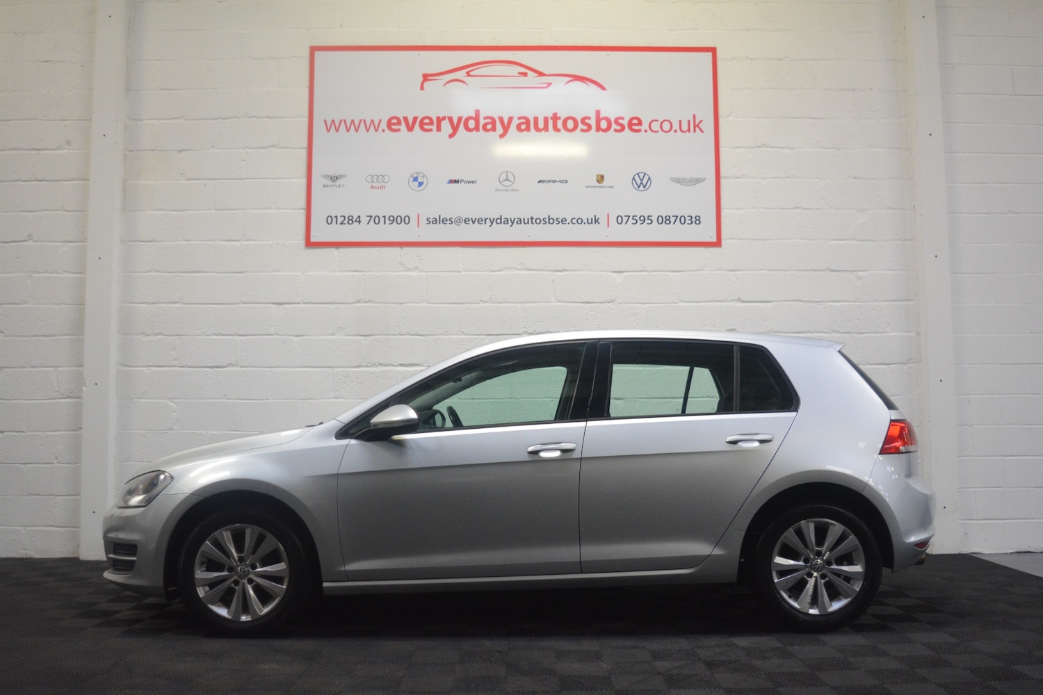 Used Volkswagen Golf 2014 for sale - 77577933: Photo 3