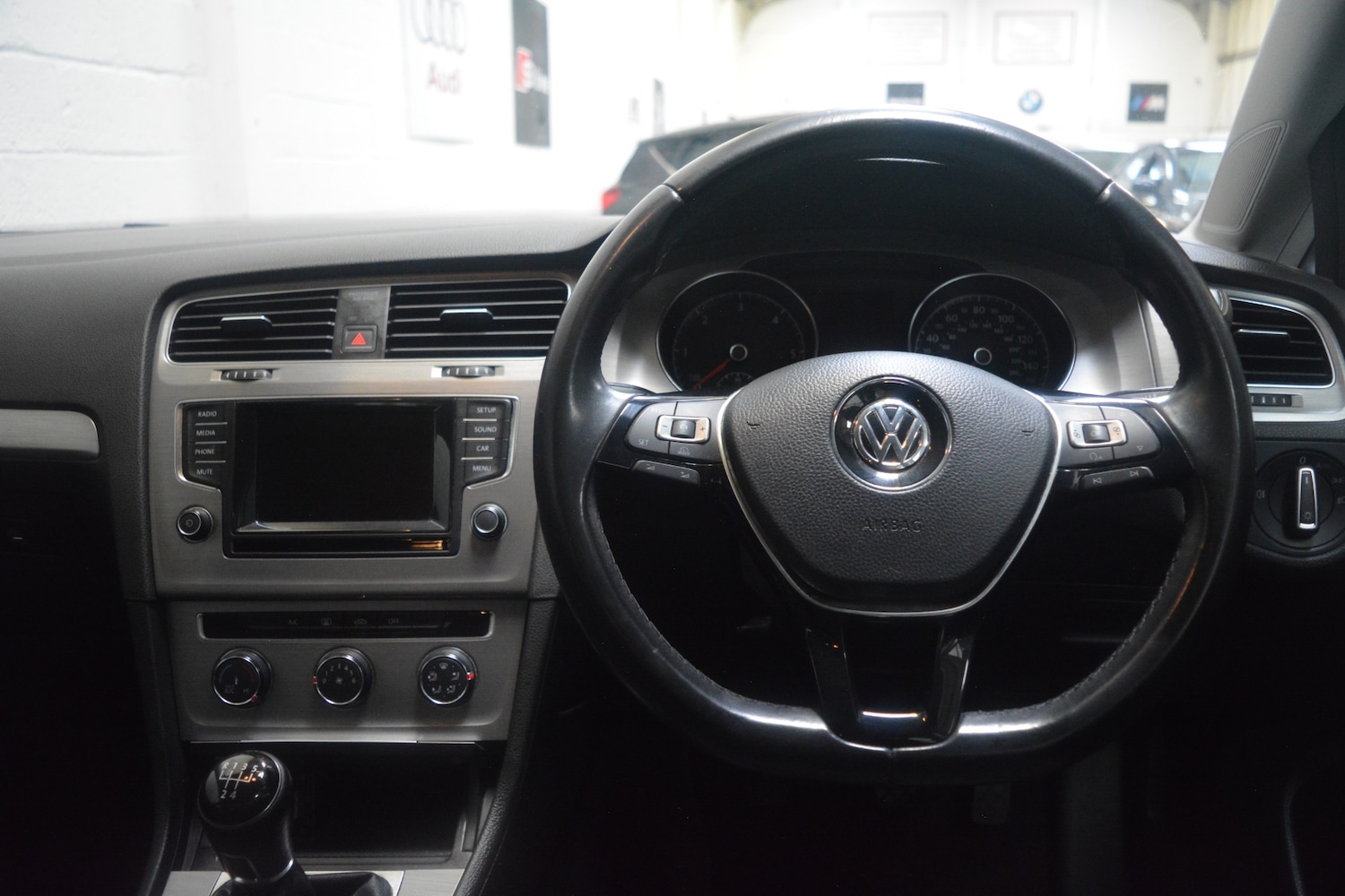 Used Volkswagen Golf 2014 for sale - 77577933: Photo 6