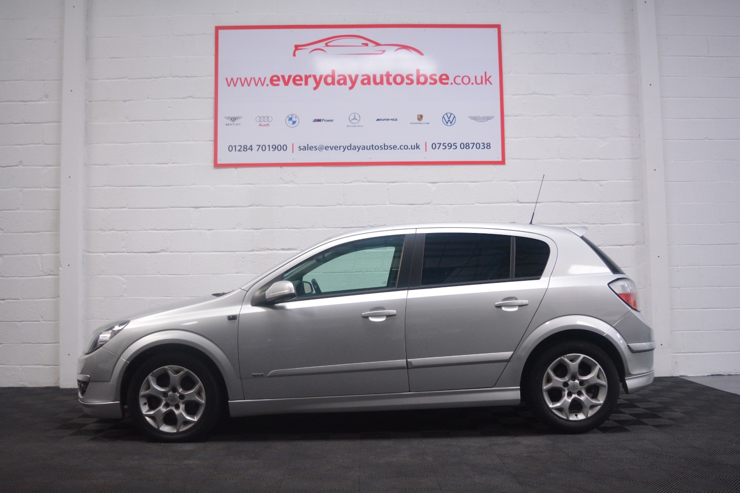Used Vauxhall Astra 2005 for sale - 77577937: Photo 3