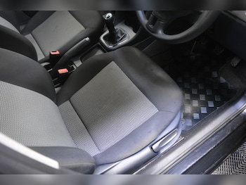 Used Volkswagen Polo 2011 for sale - 77149638: Photo