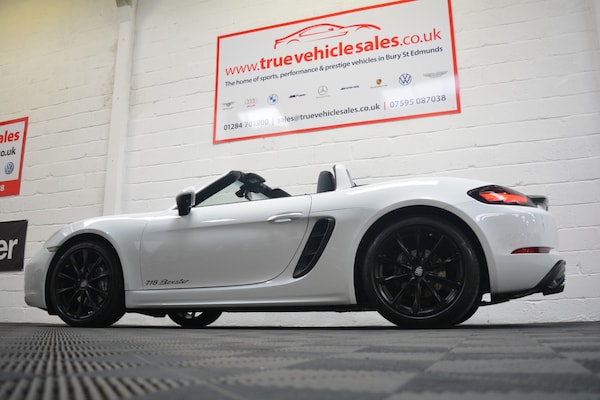 Used Porsche Boxster 2017 for sale - 75272312: Photo 52