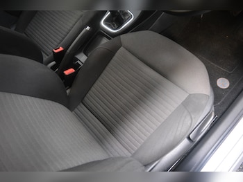 Used Volkswagen Polo 2010 for sale - 77818063: Photo