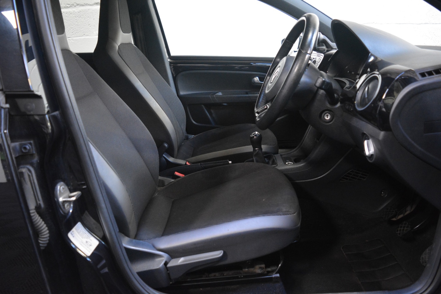 Used Volkswagen up! 2014 for sale - 76877531: Photo 15