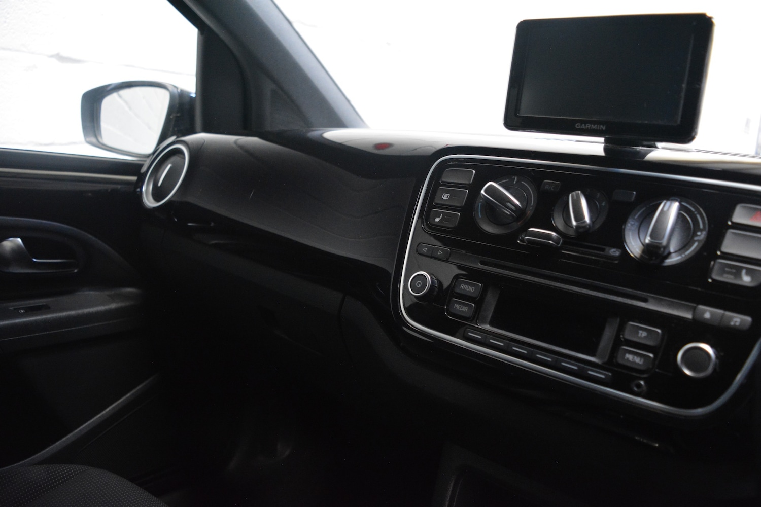 Used Volkswagen up! 2014 for sale - 76877531: Photo 17