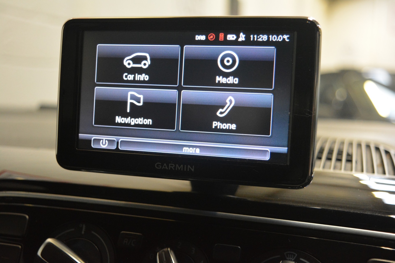 Used Volkswagen up! 2014 for sale - 76877531: Photo 32