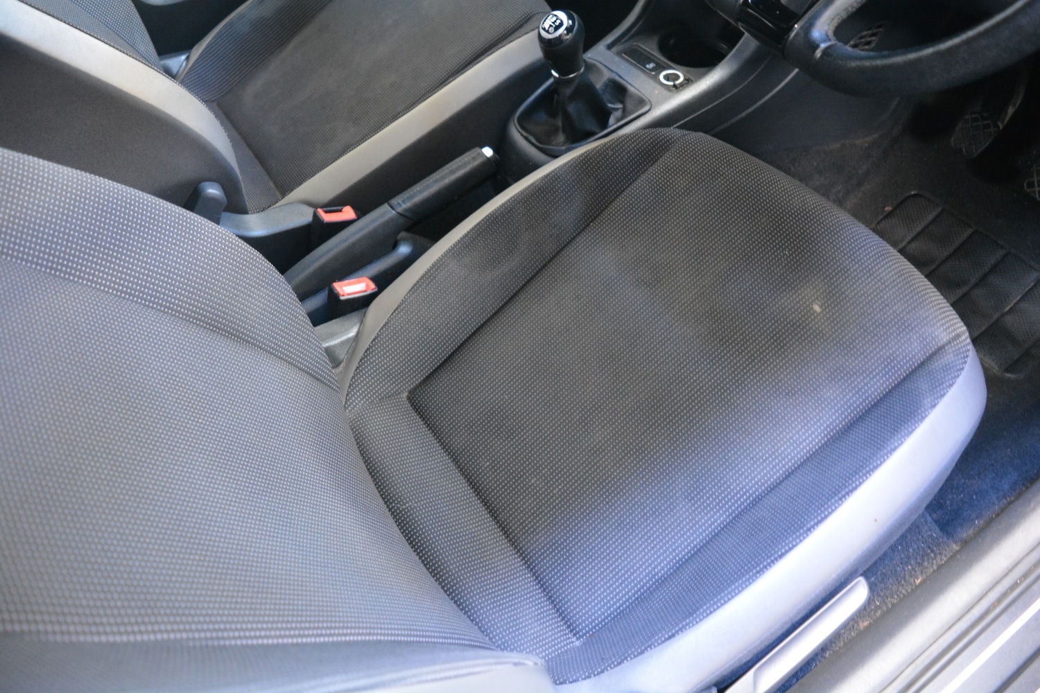 Used Volkswagen up! 2014 for sale - 76877531: Photo 4