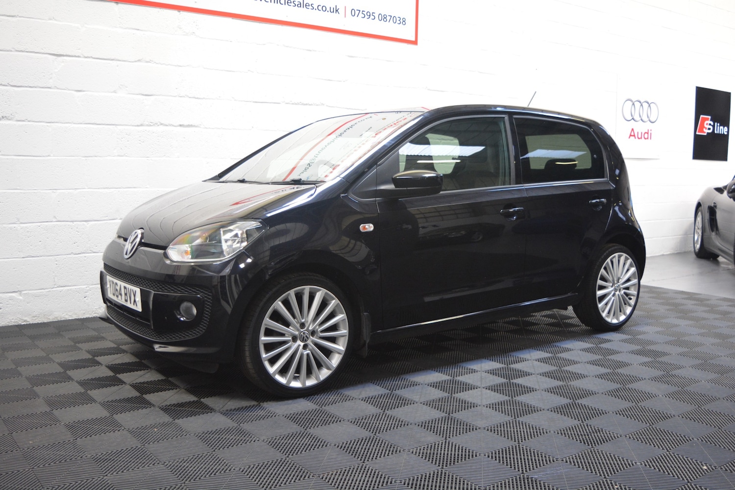 Used Volkswagen up! 2014 for sale - 76877531: Photo 9