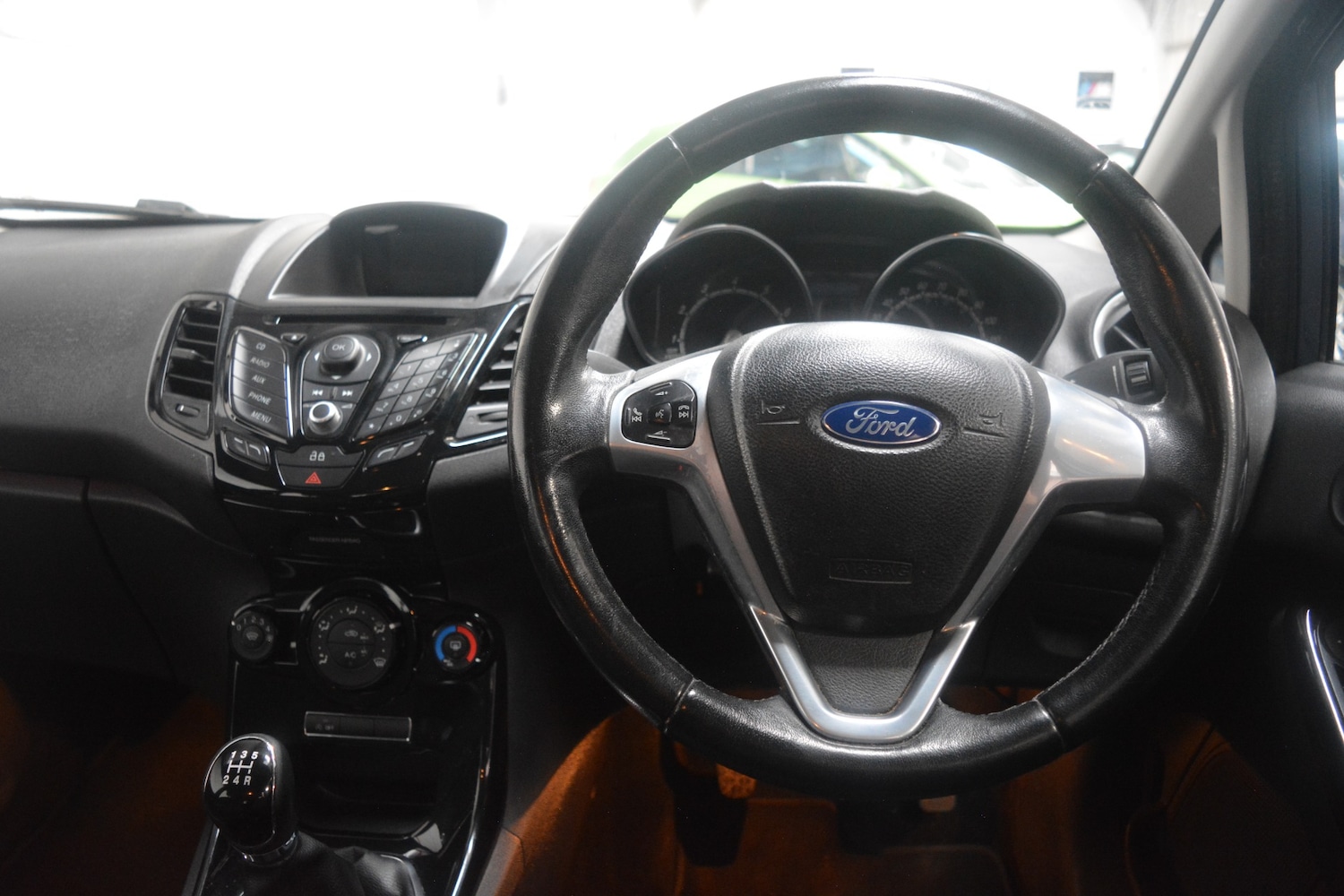 Used Ford Fiesta 2014 for sale - 77800149: Photo 6