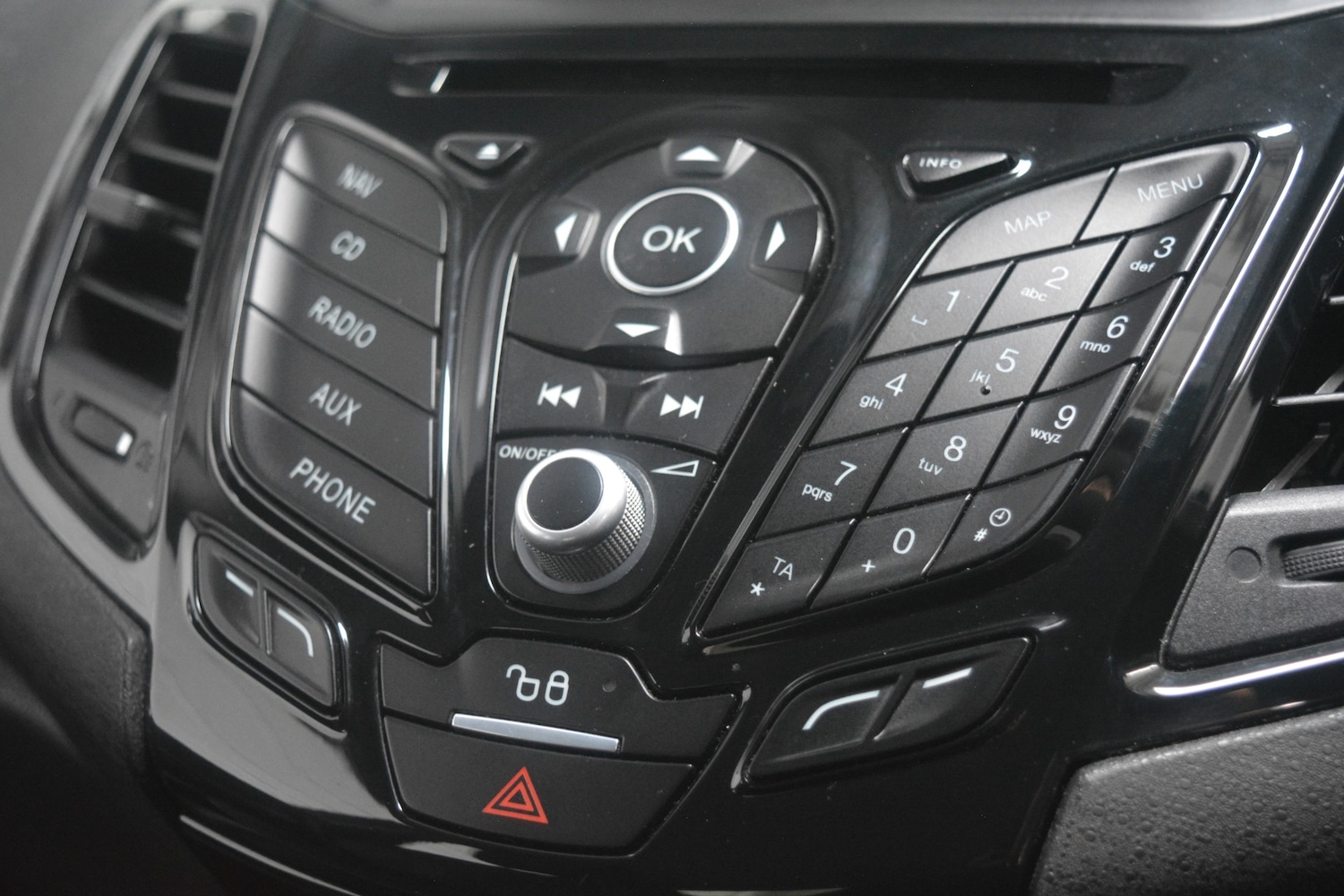 Used Ford Fiesta 2017 for sale - 77707353: Photo 18