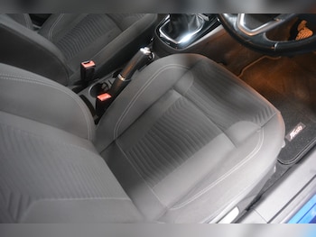 Used Ford Fiesta 2017 for sale - 77707353: Photo