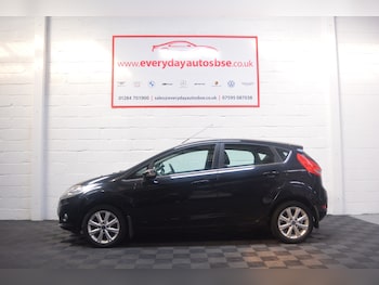 Used Ford Fiesta 2010 for sale - 77800092: Photo