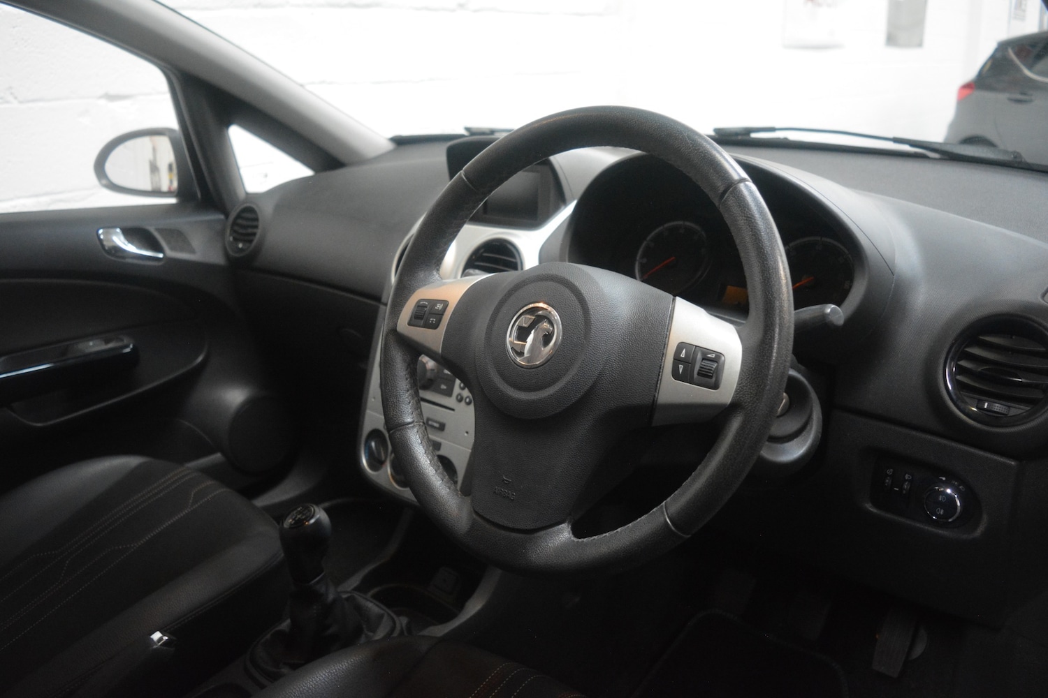 Used Vauxhall Corsa 2012 for sale - 77577947: Photo 10